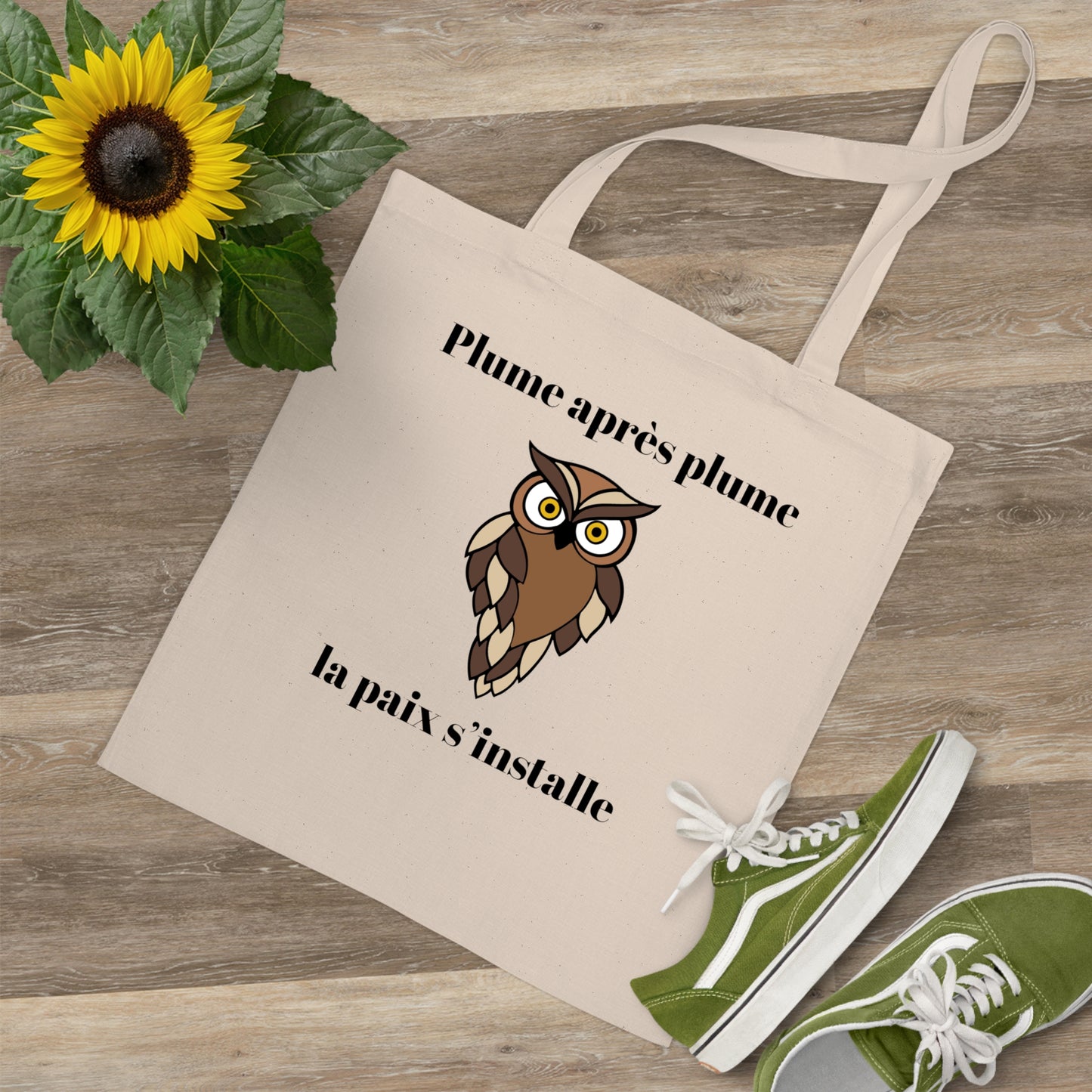 Tote bag 100% coton, couture renforcé "Plume après plume, la paix s'installe" avec notre adorable petite chouette.