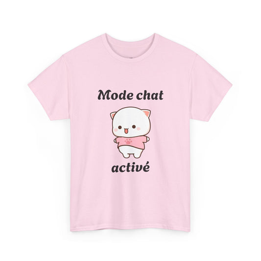 T-shirt unisex 100% coton "Mode chat activé" avec notre adorable petit chat.