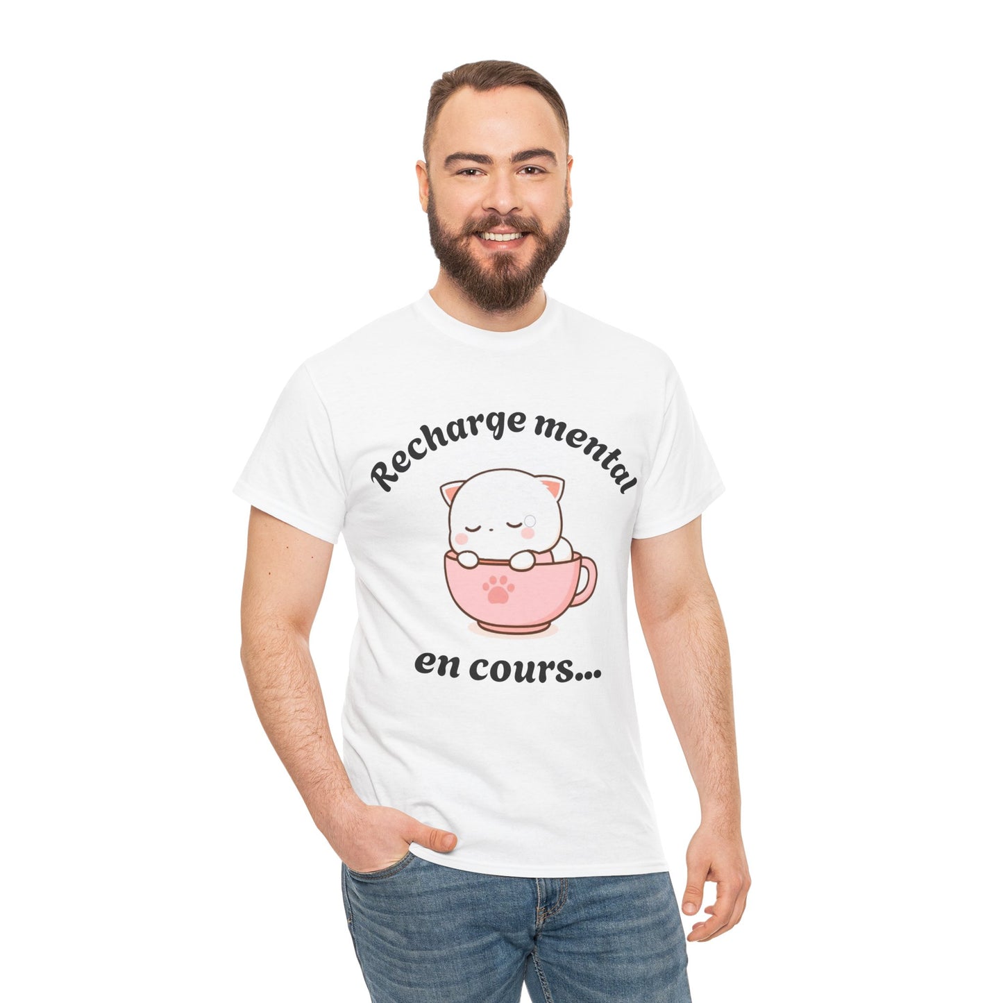 T-shirt unisex 100% coton "Recharge mental en cours..." avec notre adorable petit chat.