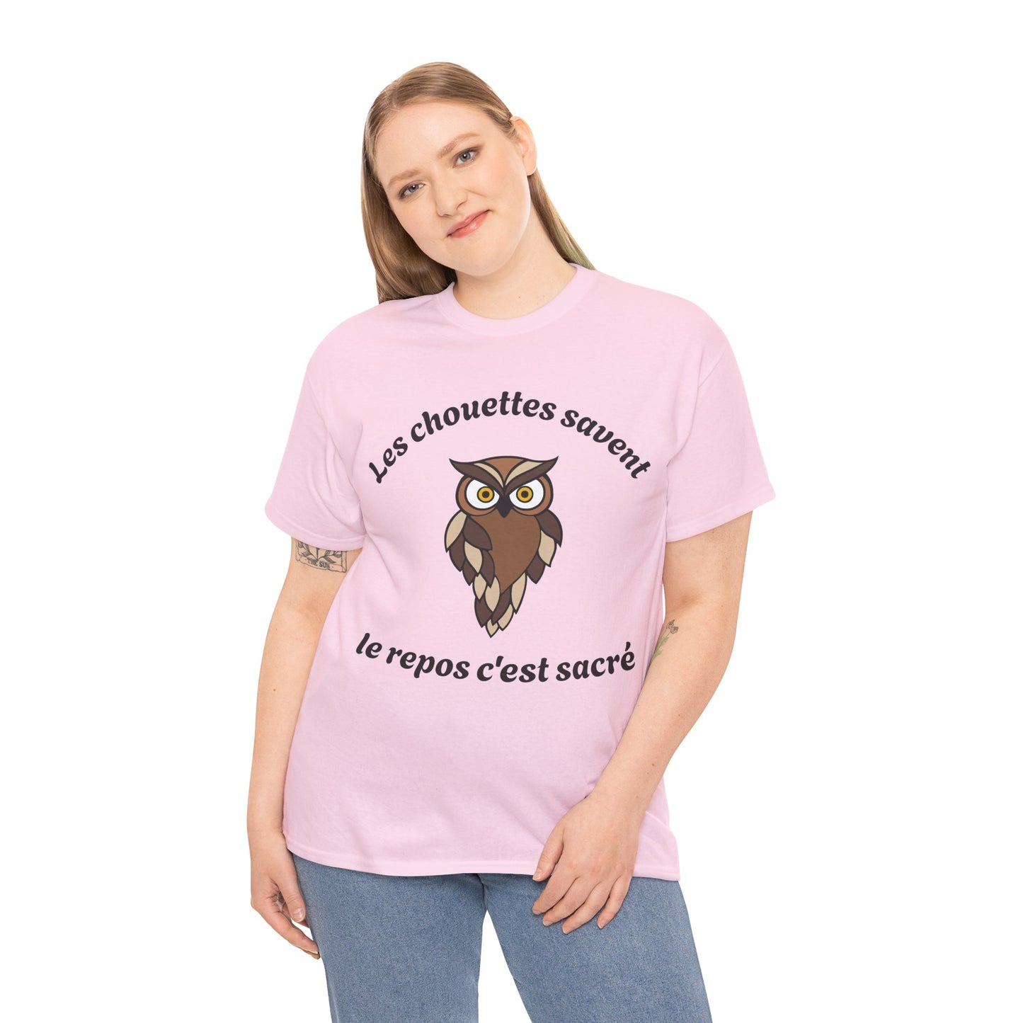 T-shirt unisex 100% coton "Les chouettes savent, le repos c'est sacré" avec notre adorable petite chouette.