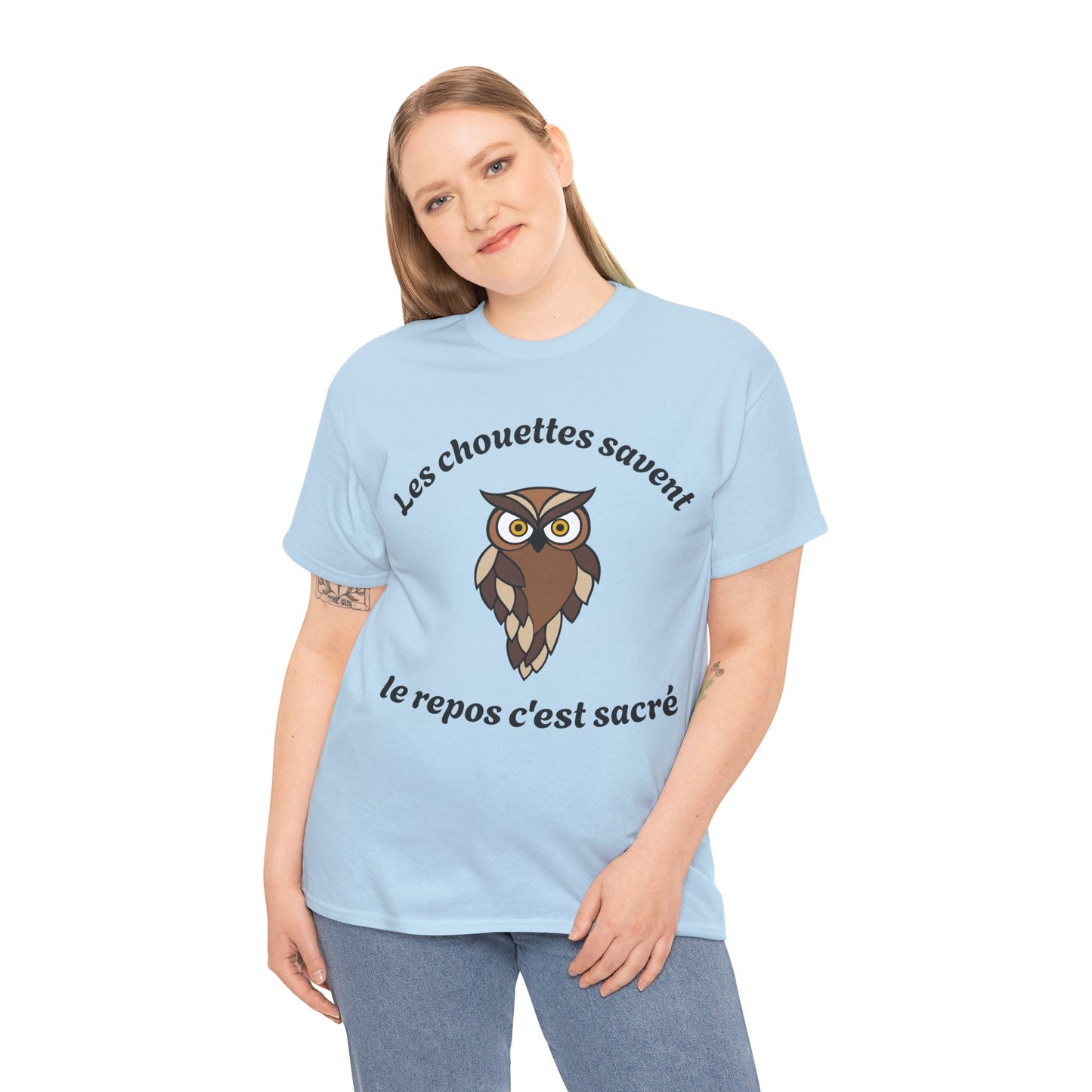 T-shirt unisex 100% coton "Les chouettes savent, le repos c'est sacré" avec notre adorable petite chouette.