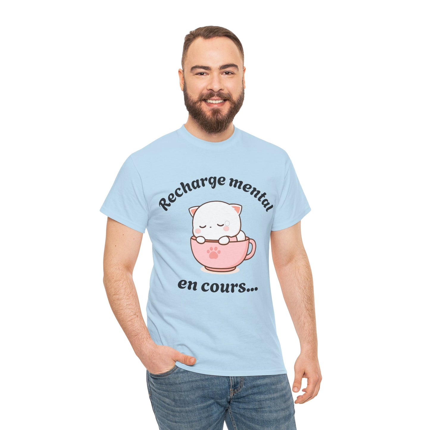 T-shirt unisex 100% coton "Recharge mental en cours..." avec notre adorable petit chat.