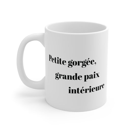 Mug en céramique "Petite gorgée, grande paix intérieure" avec notre adorable petit panda.