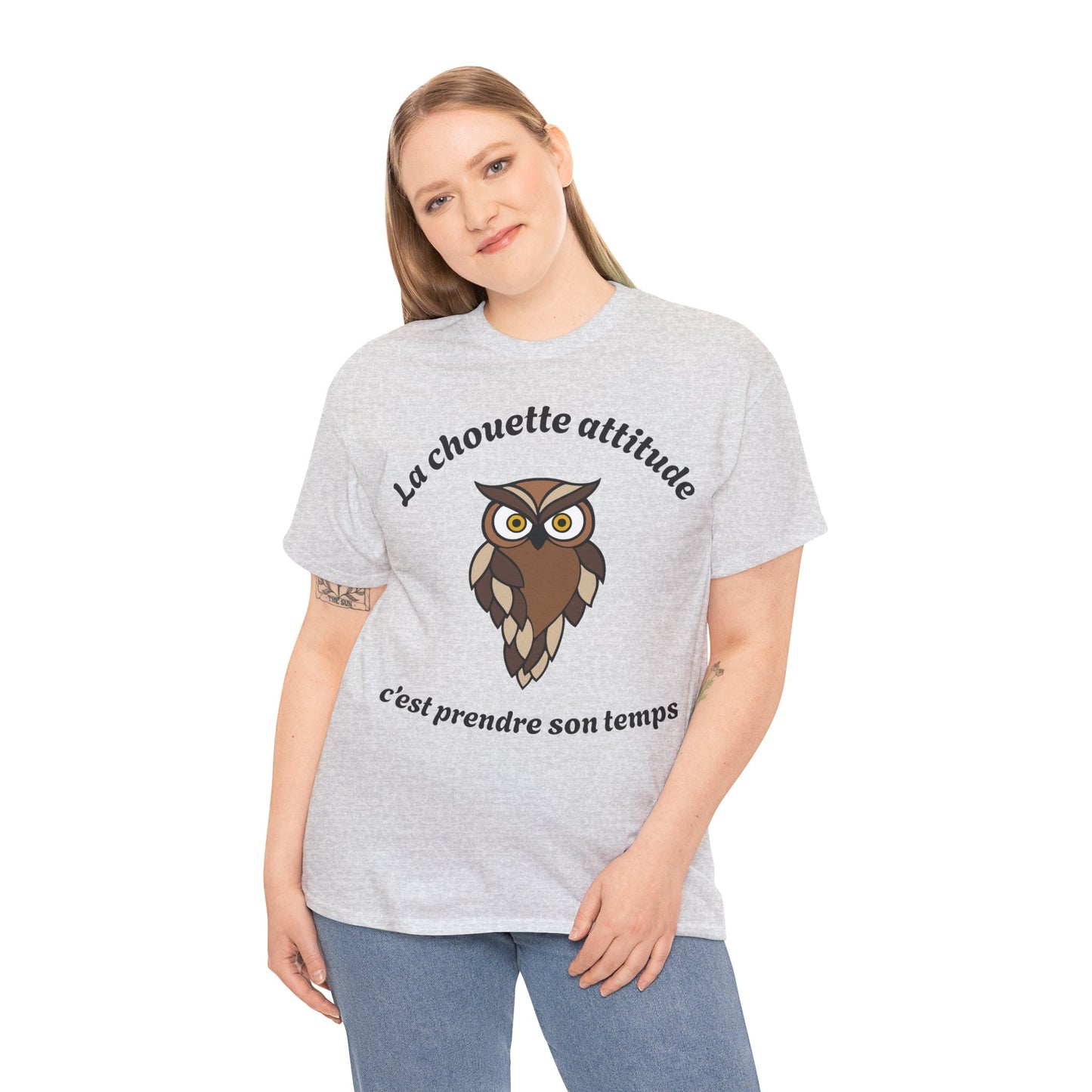 T-shirt unisex 100% coton "La chouette attitude, c’est prendre son temps" avec notre adorable petite chouette.